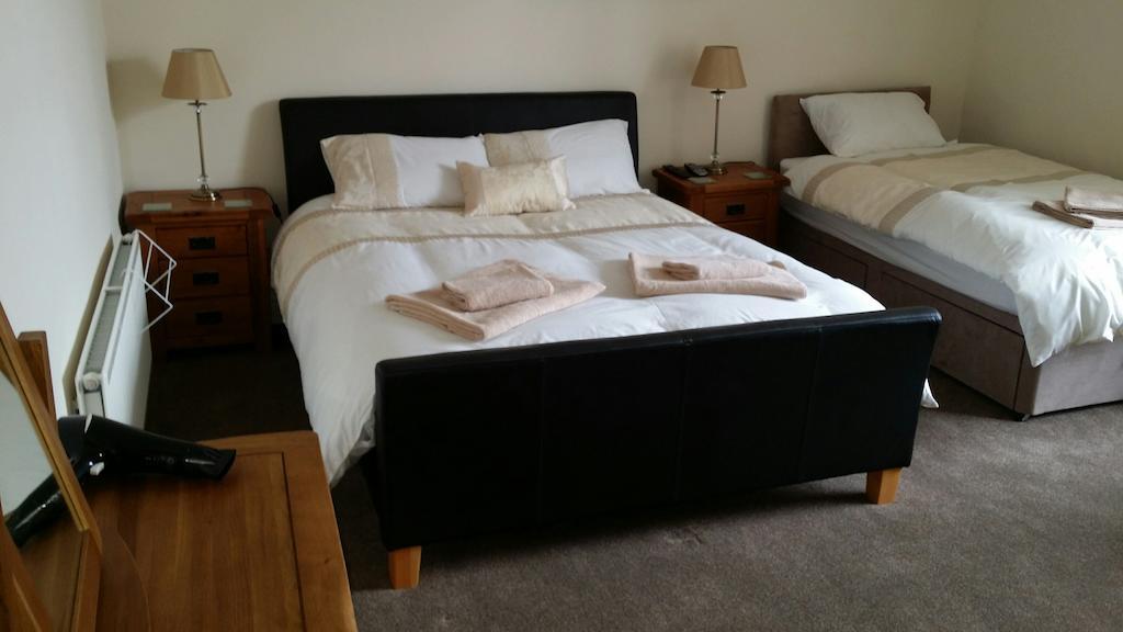 Roosecote Guest House Barrow-in-Furness Δωμάτιο φωτογραφία