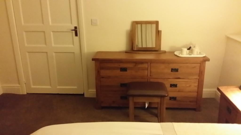 Roosecote Guest House Barrow-in-Furness Δωμάτιο φωτογραφία